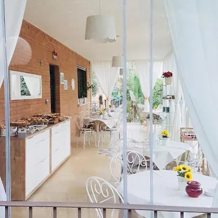 Bed & Breakfast Pacifica