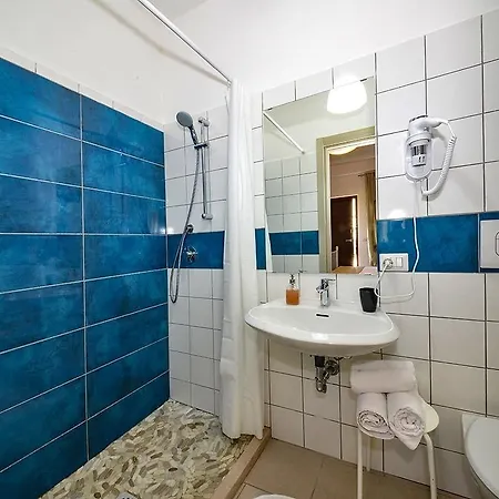 מלון Pacifica 3*