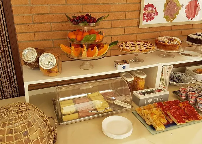 Pacifica מלון 3*